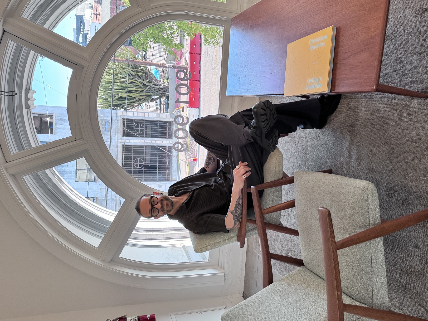 Cihan Pöhrenk at the studio
